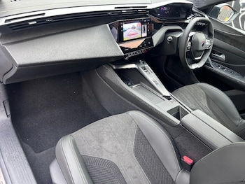 Used Peugeot E-308 2025 for sale - 76472966: Photo