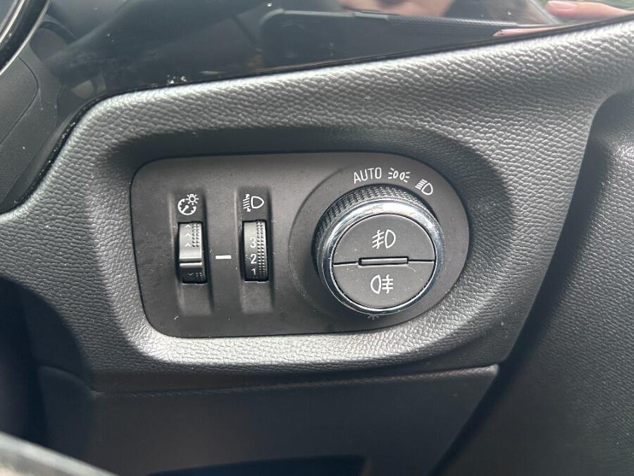 Used Vauxhall Corsa 2023 for sale - 76121498: Photo 19