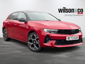 2024 (73) - 1.2 Turbo Ultimate Hatchback 5dr Petrol Manual Euro 6 (s/s) (130 Ps)