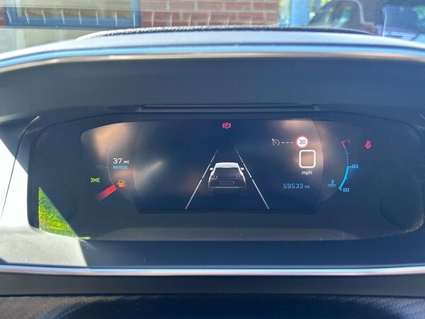 Used Peugeot 2008 2023 for sale - 76109449: Photo 17
