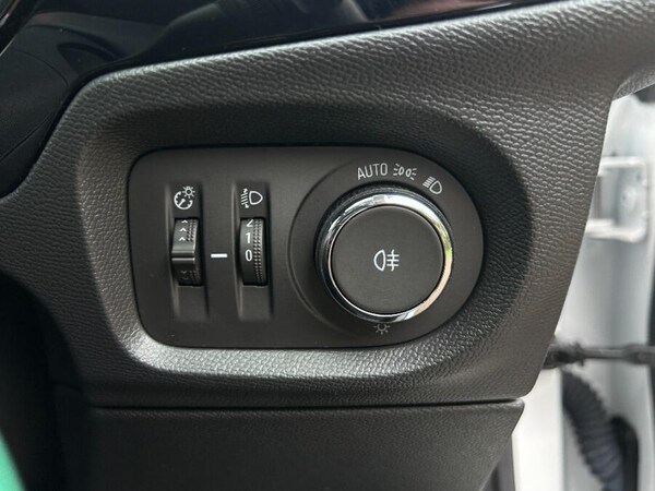 Used Vauxhall Corsa 2023 for sale - 76227379: Photo 27