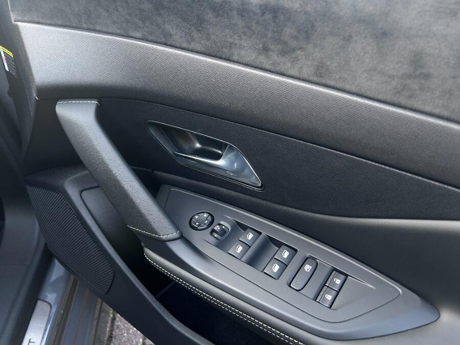 Used Peugeot E-308 2025 for sale - 76472965: Photo 43