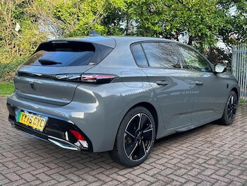 Used Peugeot E-308 2025 for sale - 76472965: Photo