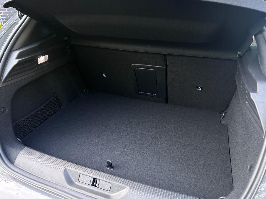 Used Peugeot E-308 2025 for sale - 76472965: Photo 55