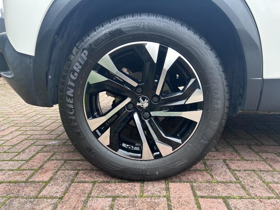 Used Peugeot 2008 2022 for sale - 76389297: Photo 13