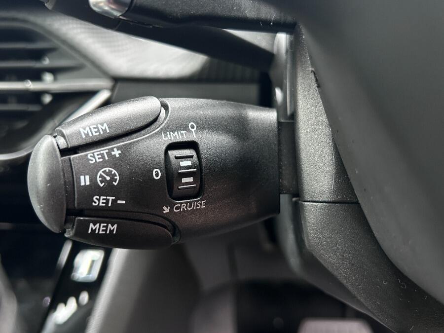 Used Peugeot 2008 2022 for sale - 76389297: Photo 24