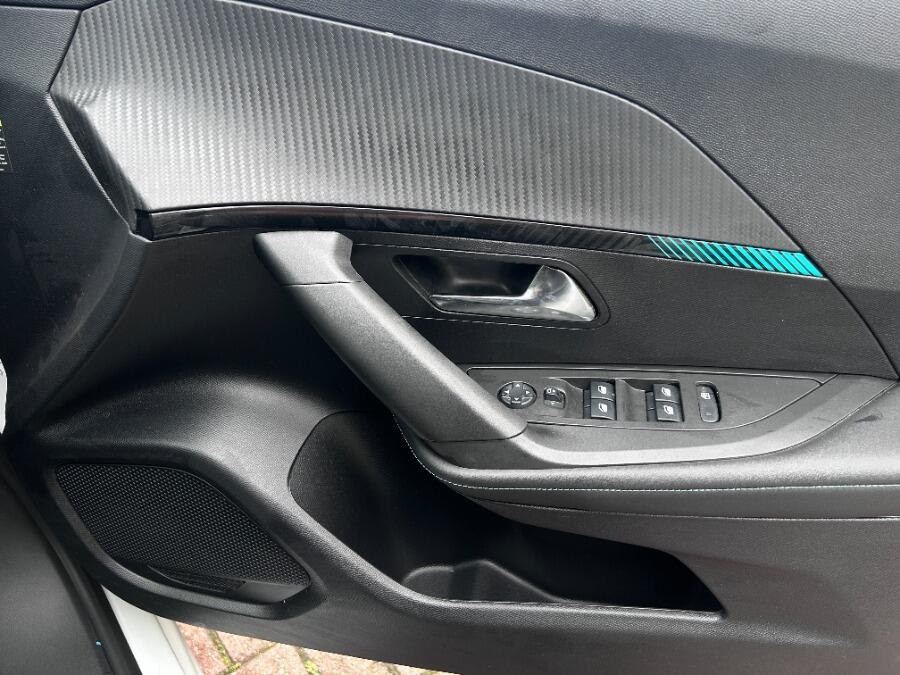 Used Peugeot 2008 2022 for sale - 76389297: Photo 40