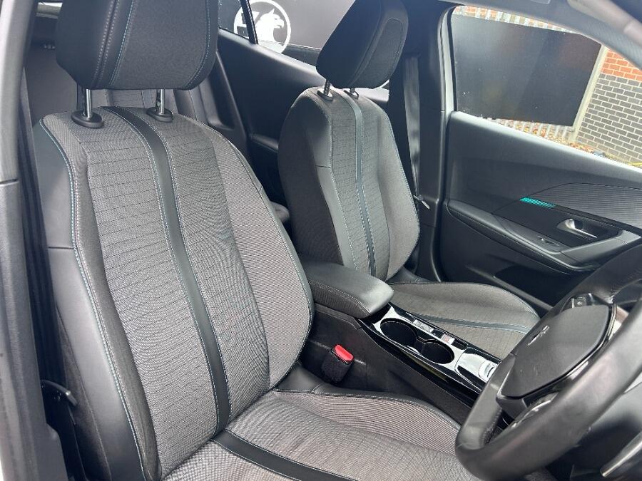 Used Peugeot 2008 2022 for sale - 76389297: Photo 43