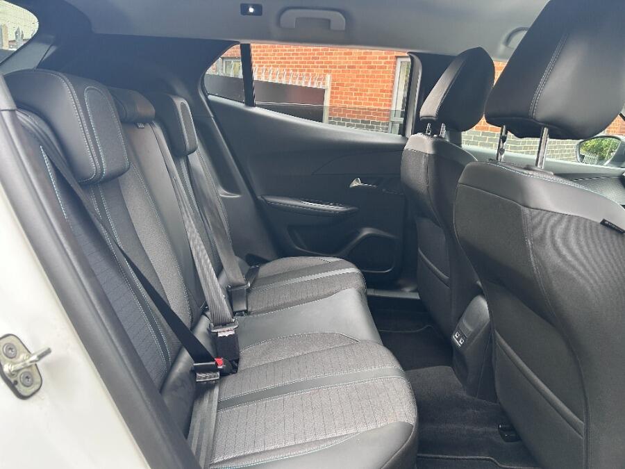 Used Peugeot 2008 2022 for sale - 76389297: Photo 44