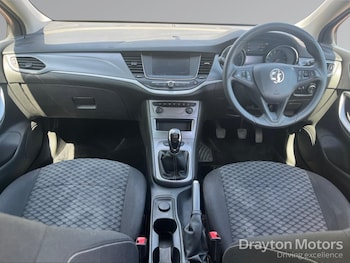 Used Vauxhall Astra 2019 for sale - 79465029: Photo