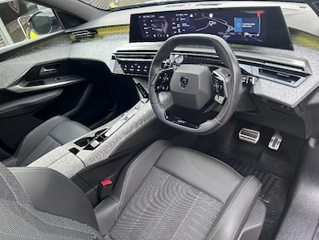 Used Peugeot 5008 2025 for sale - 76361097: Photo
