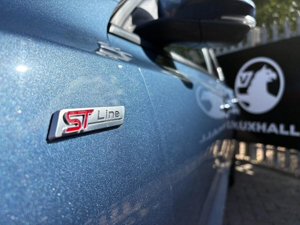 Used Ford Focus 2022 for sale - 76327168: Photo 11