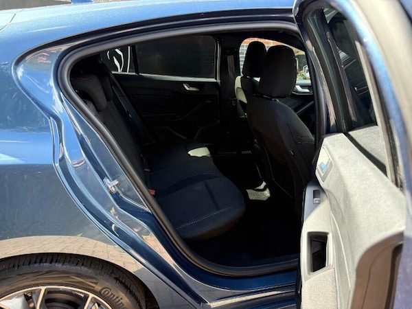 Used Ford Focus 2022 for sale - 76327168: Photo 28