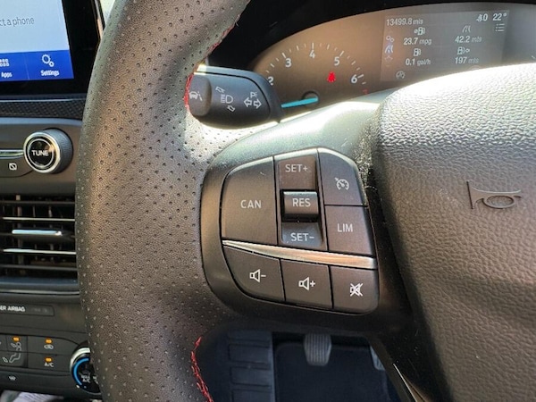 Used Ford Focus 2022 for sale - 76327168: Photo 35