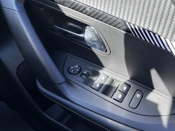 Used Peugeot 2008 2024 for sale - 75990816: Photo 19