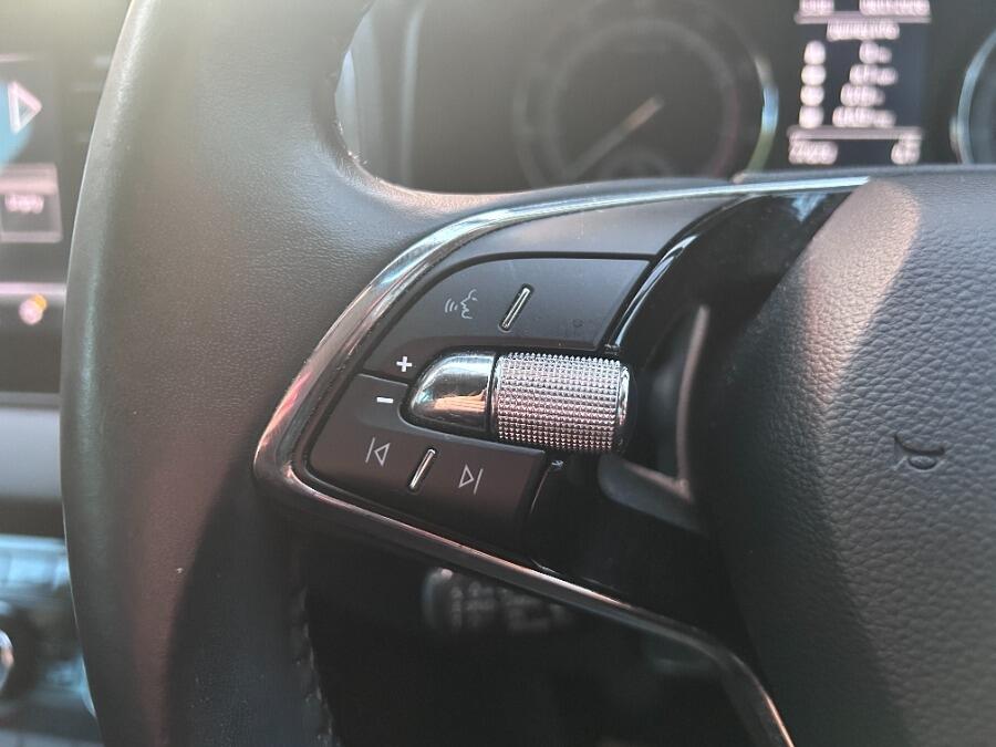 Used Skoda Karoq 2021 for sale - 77344140: Photo 28