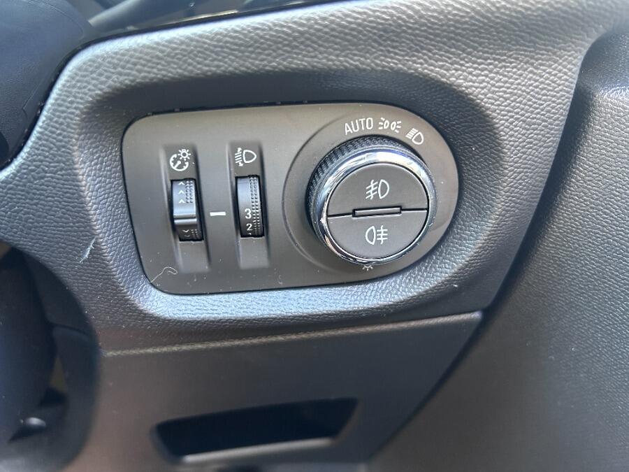 Used Vauxhall Corsa 2023 for sale - 76227192: Photo 21