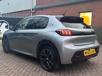 Used Peugeot 208 2023 for sale - 76360860: Photo