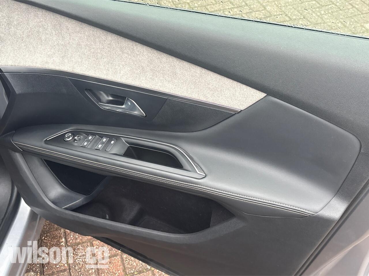 Used Peugeot 5008 2023 for sale - 77376529: Photo 30