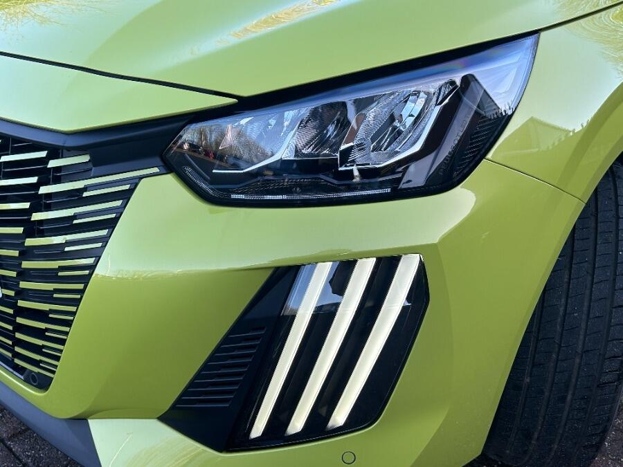 Used Peugeot E-208 for sale - 77321067: Photo 17