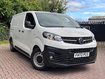 (72) - 1.5 Turbo D 2900 Dynamic Panel Van 6dr Diesel Manual L1 H1 Euro 6 (s/s) (10