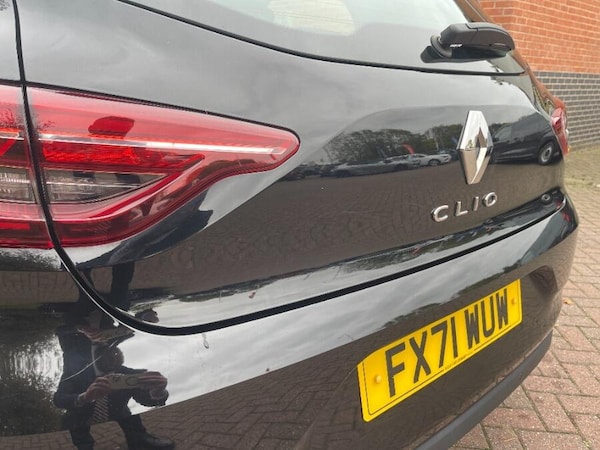 Used Renault Clio 2021 for sale - 76314509: Photo 11