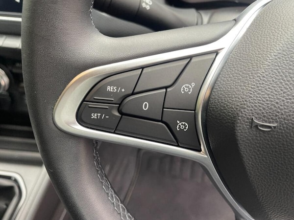 Used Renault Clio 2021 for sale - 76314509: Photo 26