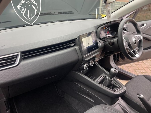 Used Renault Clio 2021 for sale - 76314509: Photo 33