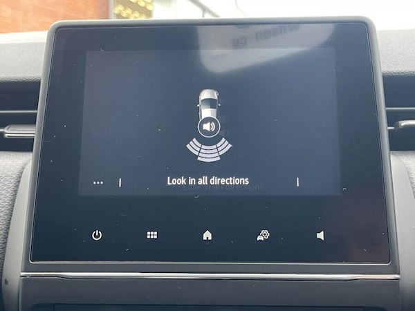 Used Renault Clio 2021 for sale - 76314509: Photo 34