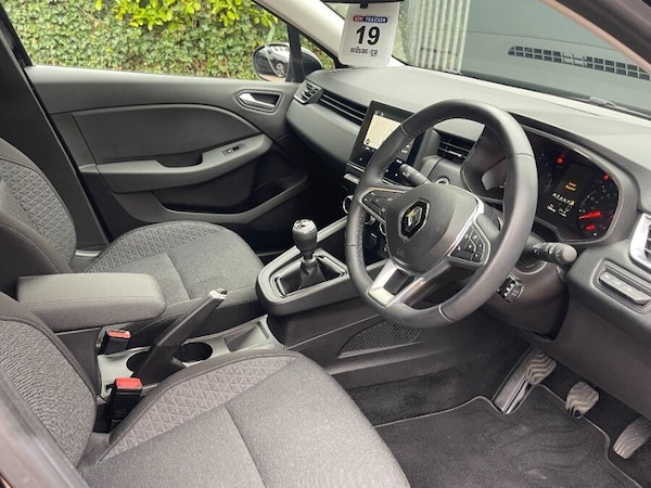 Used Renault Clio 2021 for sale - 76314509: Photo 3