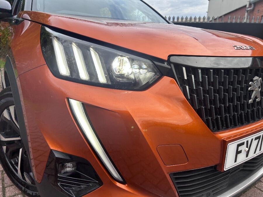 Used Peugeot 2008 2021 for sale - 76360221: Photo 15