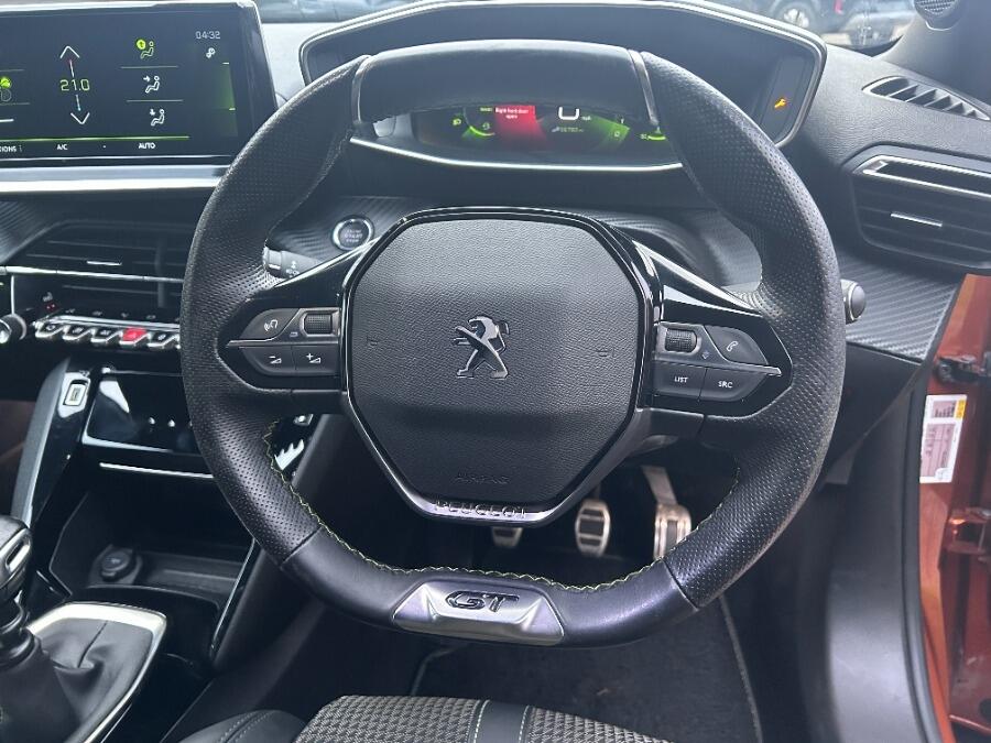 Used Peugeot 2008 2021 for sale - 76360221: Photo 32