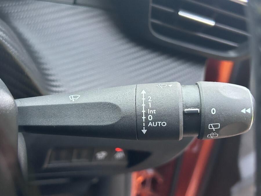 Used Peugeot 2008 2021 for sale - 76360221: Photo 37