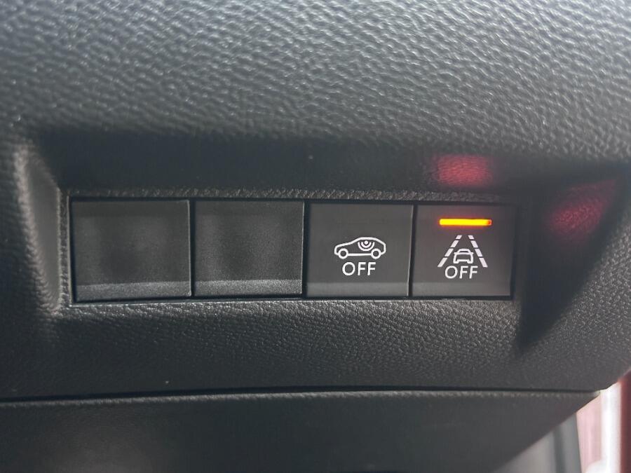 Used Peugeot 2008 2021 for sale - 76360221: Photo 38