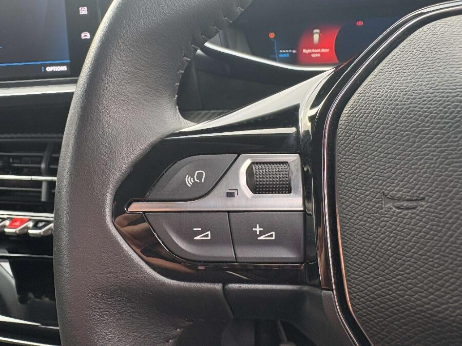 Used Peugeot 2008 2022 for sale - 76360808: Photo 31