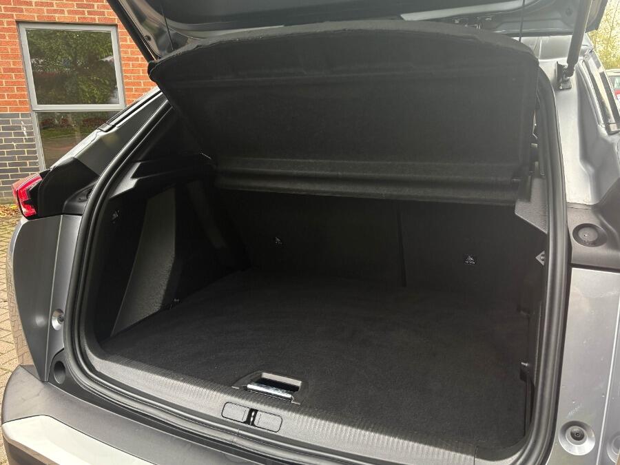 Used Peugeot 2008 2022 for sale - 76360808: Photo 52