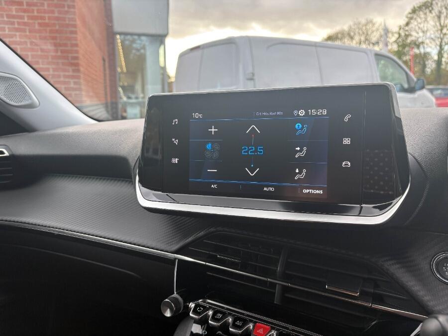 Used Peugeot 2008 2022 for sale - 76360808: Photo 6