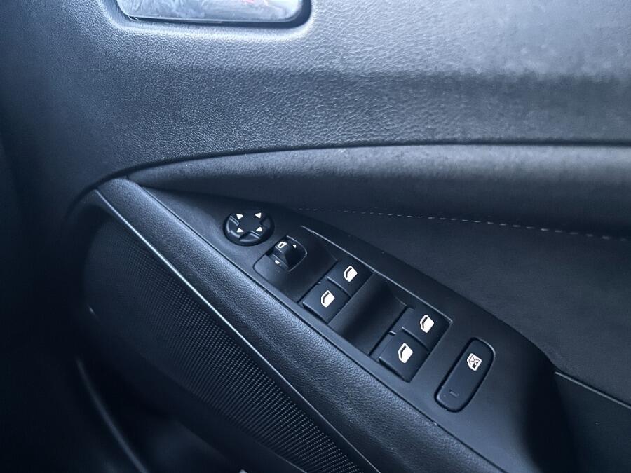 Used Vauxhall Crossland 2021 for sale - 76608146: Photo 39