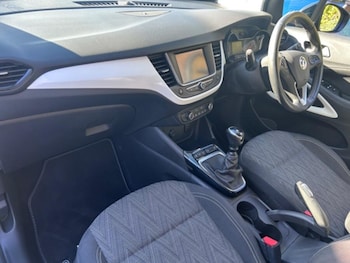 Used Vauxhall Crossland X 2020 for sale - 75990858: Photo 2