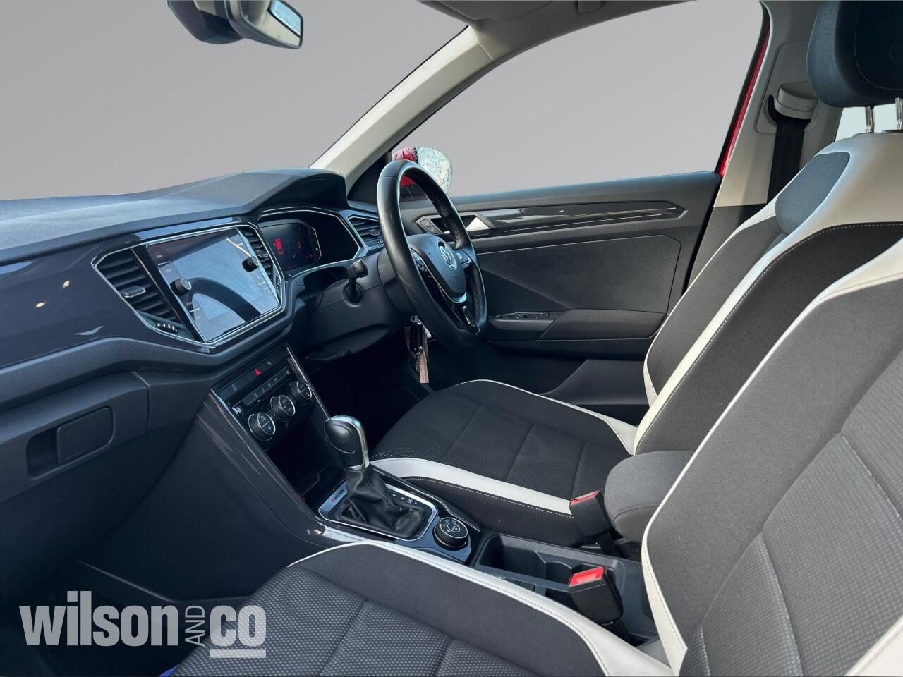 Used Volkswagen T-Roc 2018 for sale - 77344570: Photo 12