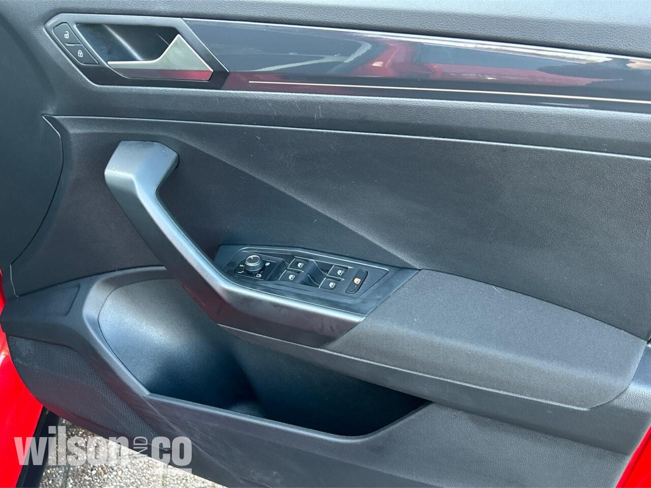 Used Volkswagen T-Roc 2018 for sale - 77344570: Photo 30