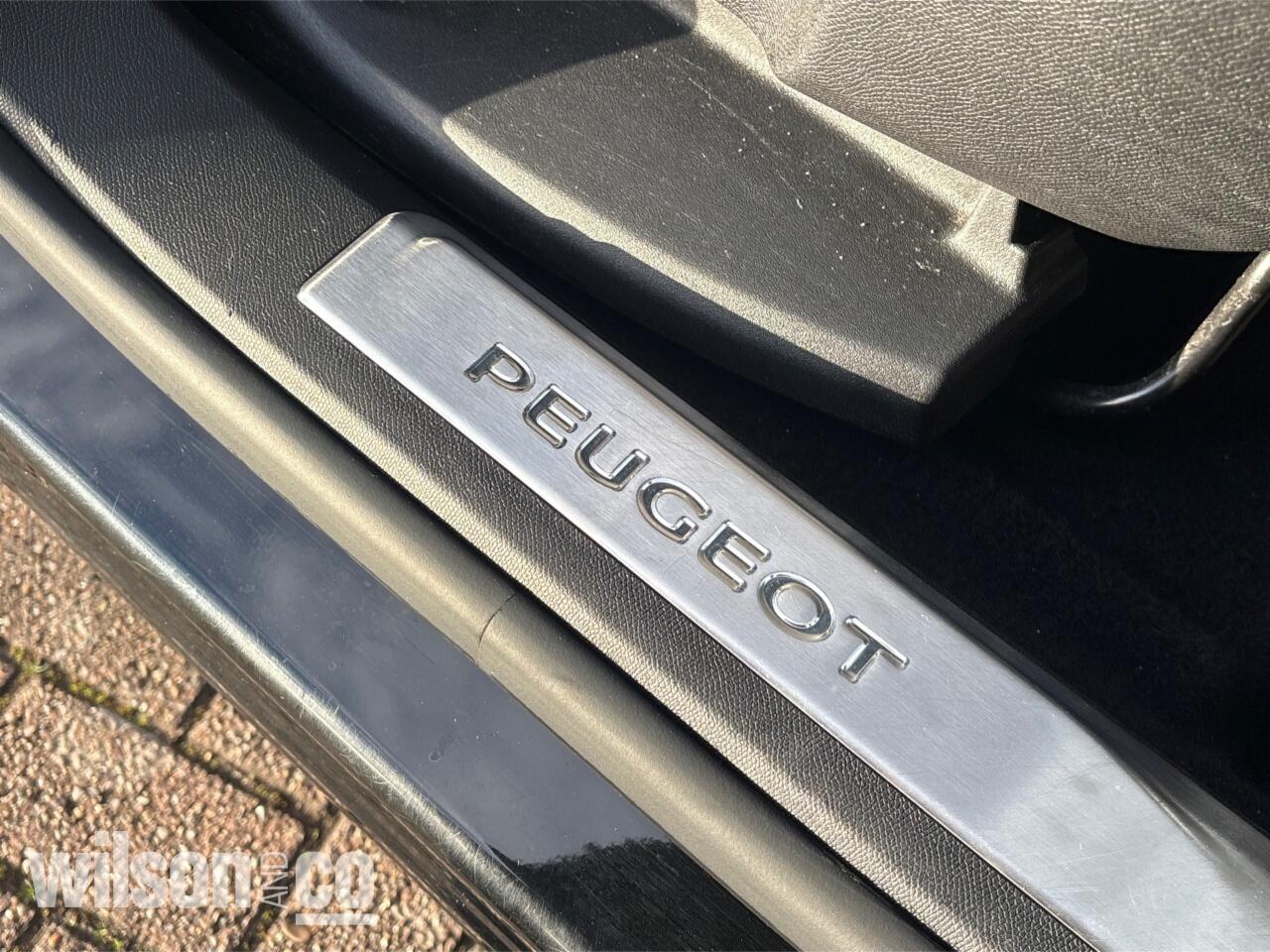 Used Peugeot 5008 2023 for sale - 77496129: Photo 51