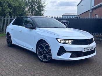 2022 (72) - 1.6 12.4kWh Ultimate Hatchback 5dr Petrol Plug-in Hybrid Auto Euro 6 (s/s)