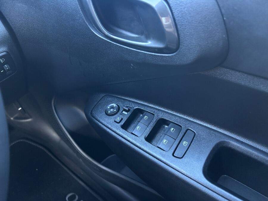 Used Hyundai i10 2024 for sale - 77345444: Photo 38