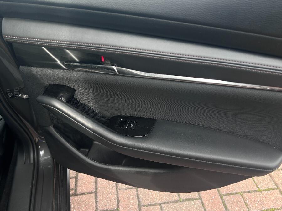 Used Mazda Mazda3 2019 for sale - 75768904: Photo 37