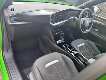 Used Vauxhall Mokka Electric 2025 for sale - 76226902: Photo