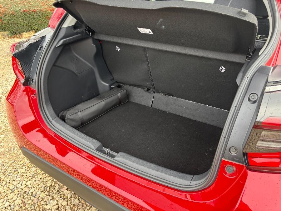 Used Toyota Yaris 2024 for sale - 77882817: Photo 19