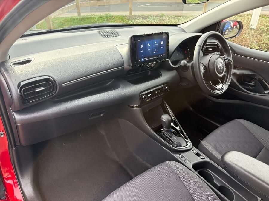 Used Toyota Yaris 2024 for sale - 77882817: Photo 2