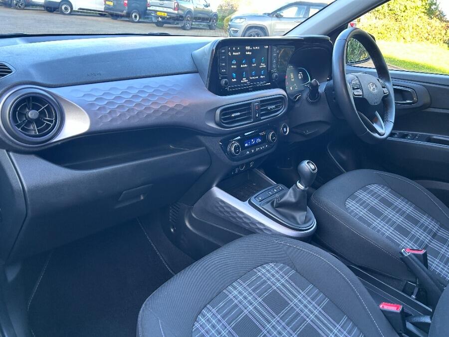 Used Hyundai i10 2024 for sale - 77321060: Photo 3