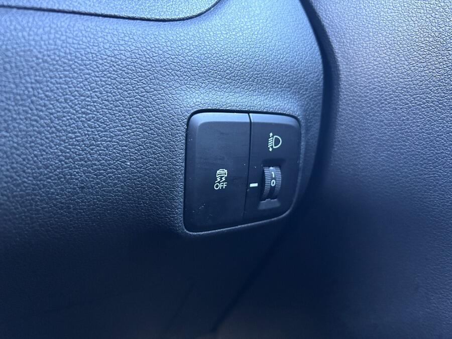 Used Hyundai i10 2024 for sale - 77321060: Photo 37